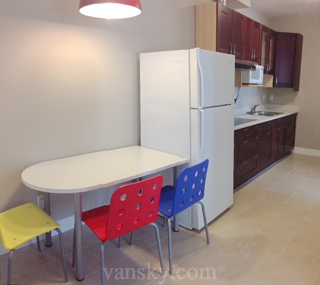 200626210143_A2 Kitchen.JPG